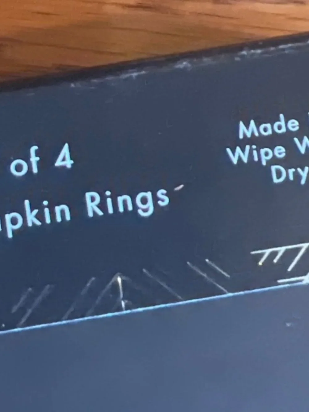 Tahari Gingerbread men set of 4 beaded napkin rings NEW in box